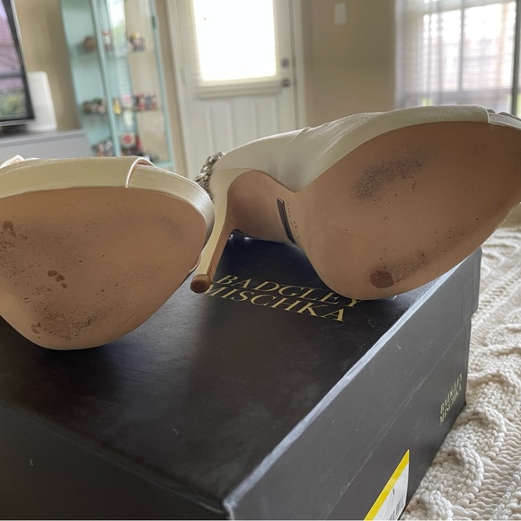 Badgley Mischka Kiara Embellished Peep-toe Pump - Picture 7 of 8